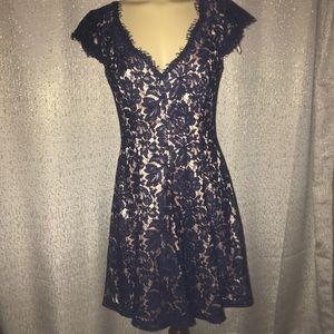 Eliza J Cap-Sleeve Navy Lace Dress Size 2
